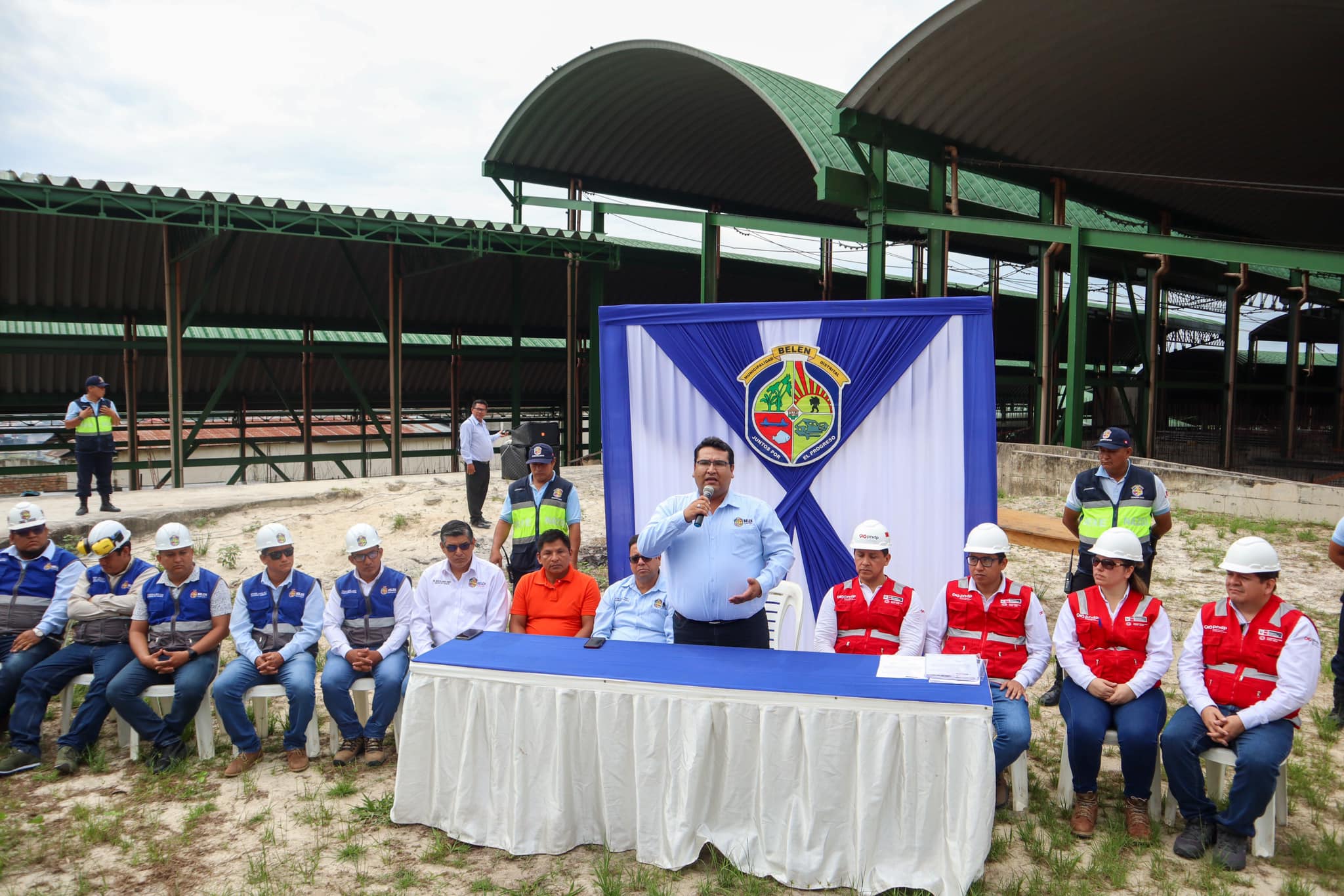 estamos trabajando por nuestro Distrito
