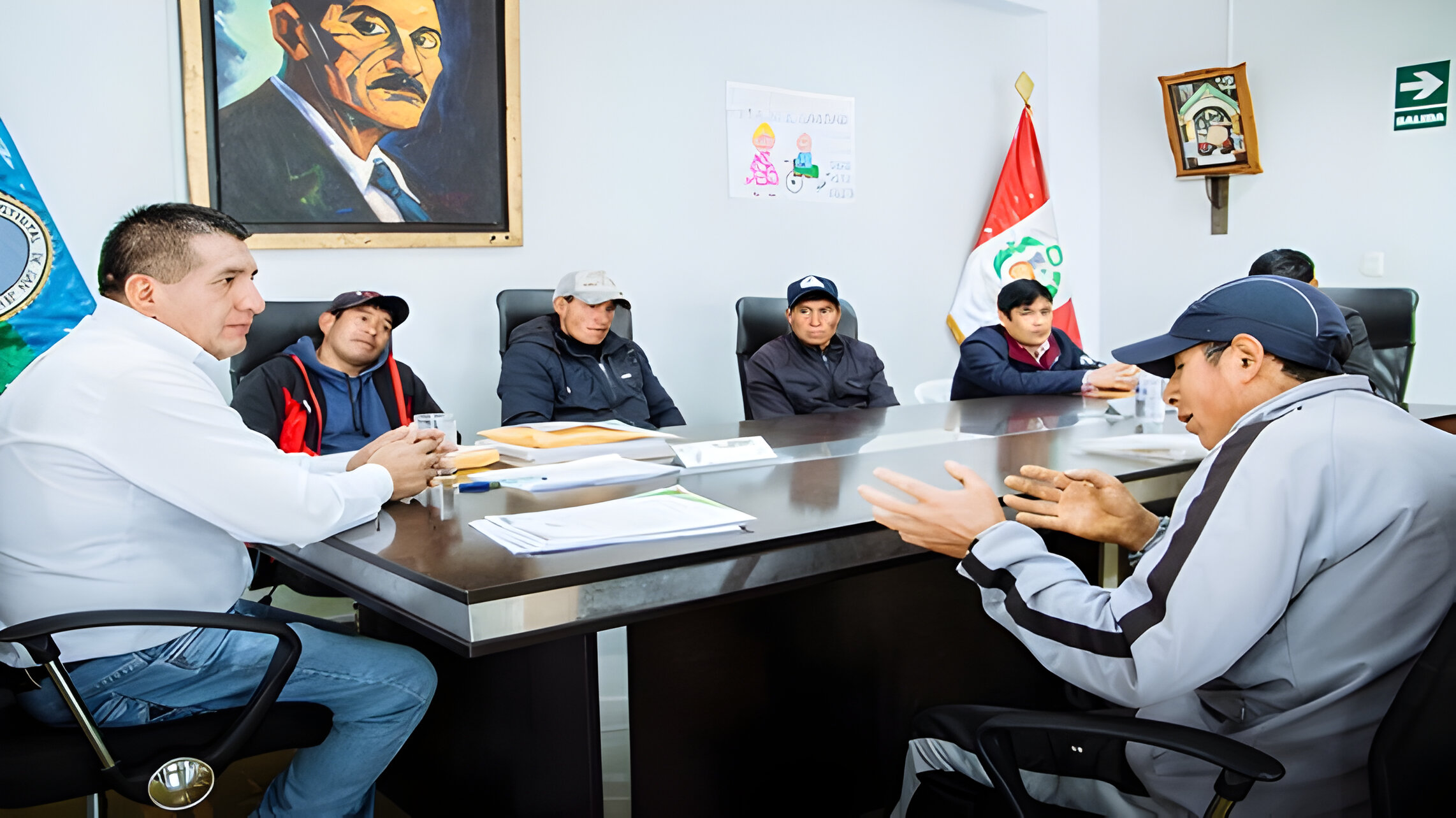 EL ALCALDE DE SAN JERÓNIMO SE REUNIÓ CON LÍDERES DE CHULLCUISA