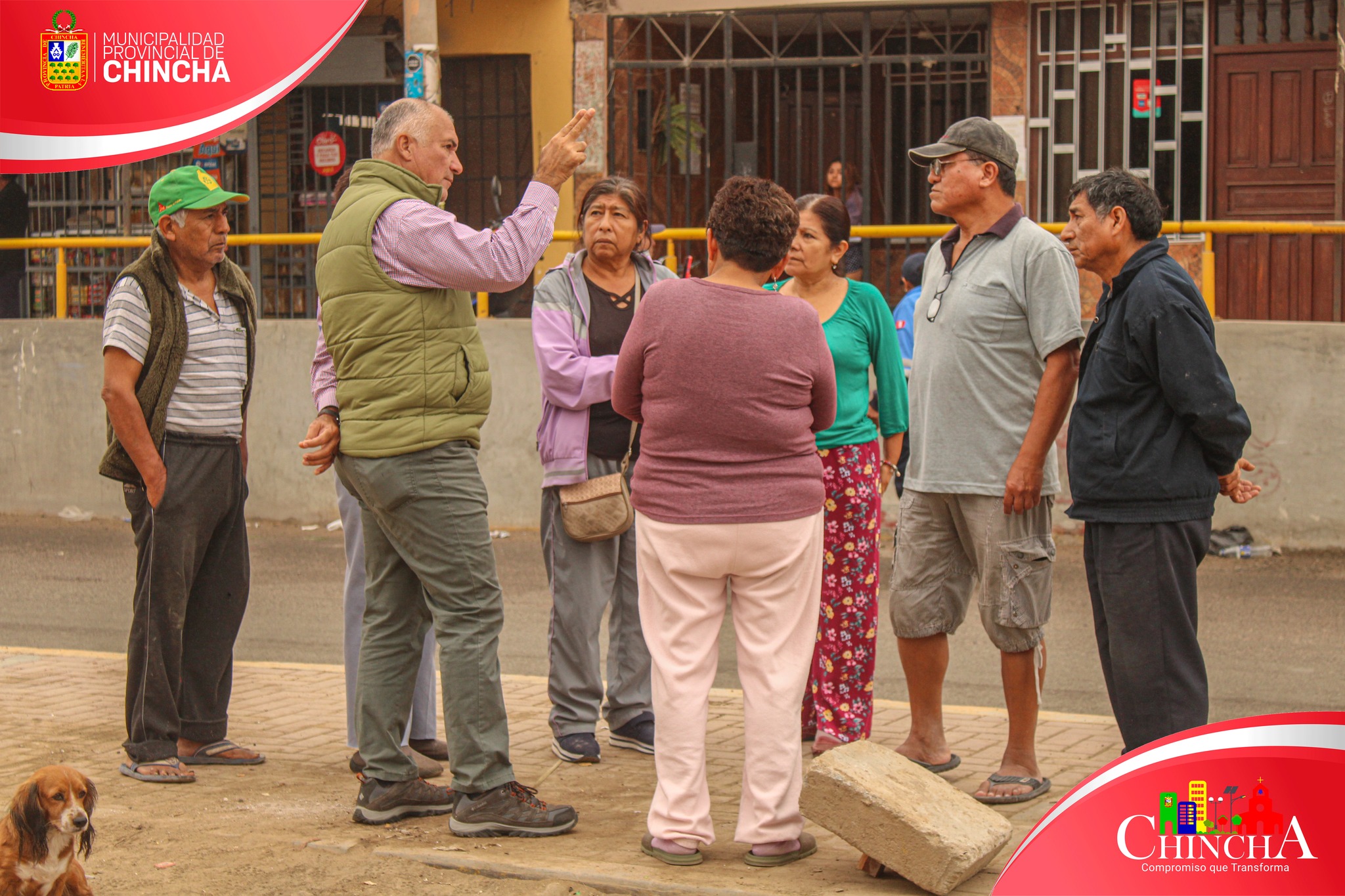 ππππ ππππππ π₯ππ¦π£π¨ππ¦π§π ππ‘π πππππ§π π πππππππ ππ ππ©. ππππππ’π‘π¦π’
#RapidoTrabajo| El alcalde provincial Ing. CΓ©sar Carranza Falla con todo su equipo de trabajo acudiΓ³ como respuesta inmediata a pedido de vecinos de la Av. Idelfonso, a limpiar y cubrir el enorme forado dejado por la empresa contratista ELITE E.I.R.L. a cargo de ejecutar el PMRI (Programa de Medidas de RΓ‘pido Impacto), obra que consta del cambio de redes troncales y ampliaciΓ³n para mejoras del abastecimiento de agua potable, sin embargo estas obras han quedado paralizadas debido a que la empresa se ha declarado insolvente para culminar dicho proceso de construcciΓ³n, todos estos trabajos estan a cargo de la EPS. SEMAPACH S.A. - OTASS, en estos momentos los mΓ‘s perjudicados son los vecinos de estas zonas intervenidas, dejando un enorme forado, que impide el normal trΓ‘nsito vehicular y peatonal, ademΓ‘s de ser utilizadas estas zanjas como botaderos de residuos y desperdicios sΓ³lidos.
El burgomaestre, lamentΓ³ esta situaciΓ³n insostenible y de perjuicio a la poblaciΓ³n, ya que pasarΓ‘ mucho tiempo para que se vuelvan a reiniciar estos trabajos, pero ello no ha sido impedimento para atender esta problemΓ‘tica y cerrar momentΓ‘neamente el tramo afectado con la apertura de enormes zanjas en esta avenida de parte de la entidad municipal.
πRecordemos que toda la Av. Idelfonso fue modernizada en el primer gobierno municipal del actual alcalde de Chincha.
#MunicipalidadProvincialDeChincha
#CompromisoQueTransforma