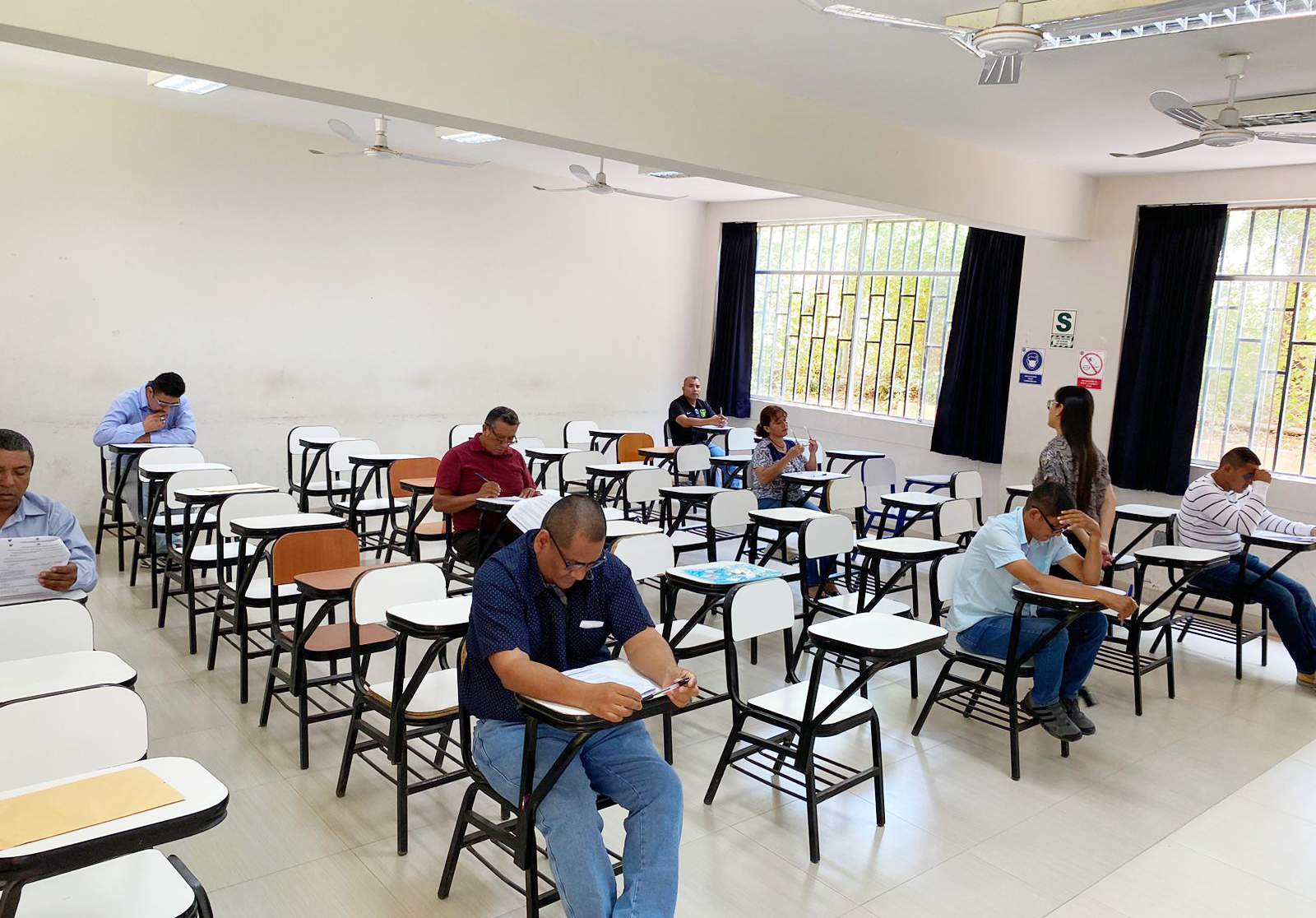 Postulantes de convocatoria CAS rindieron examen de conocimientos