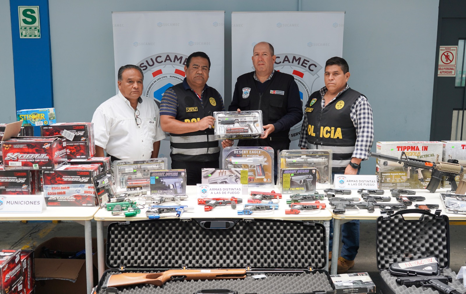 Sucamec entregó 117 armas distintas a las de fuego y 9500 municiones a la Policía Nacional del Perú (PNP)