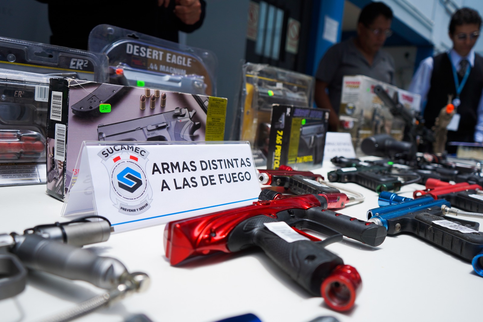 Sucamec entregó 117 armas distintas a las de fuego y 9500 municiones a la Policía Nacional del Perú (PNP)