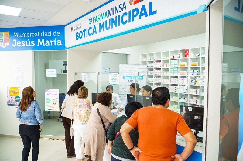 Foto 2 de Diris Lima Centro y Municipalidad de Jesús María inauguran FarmaMinsa