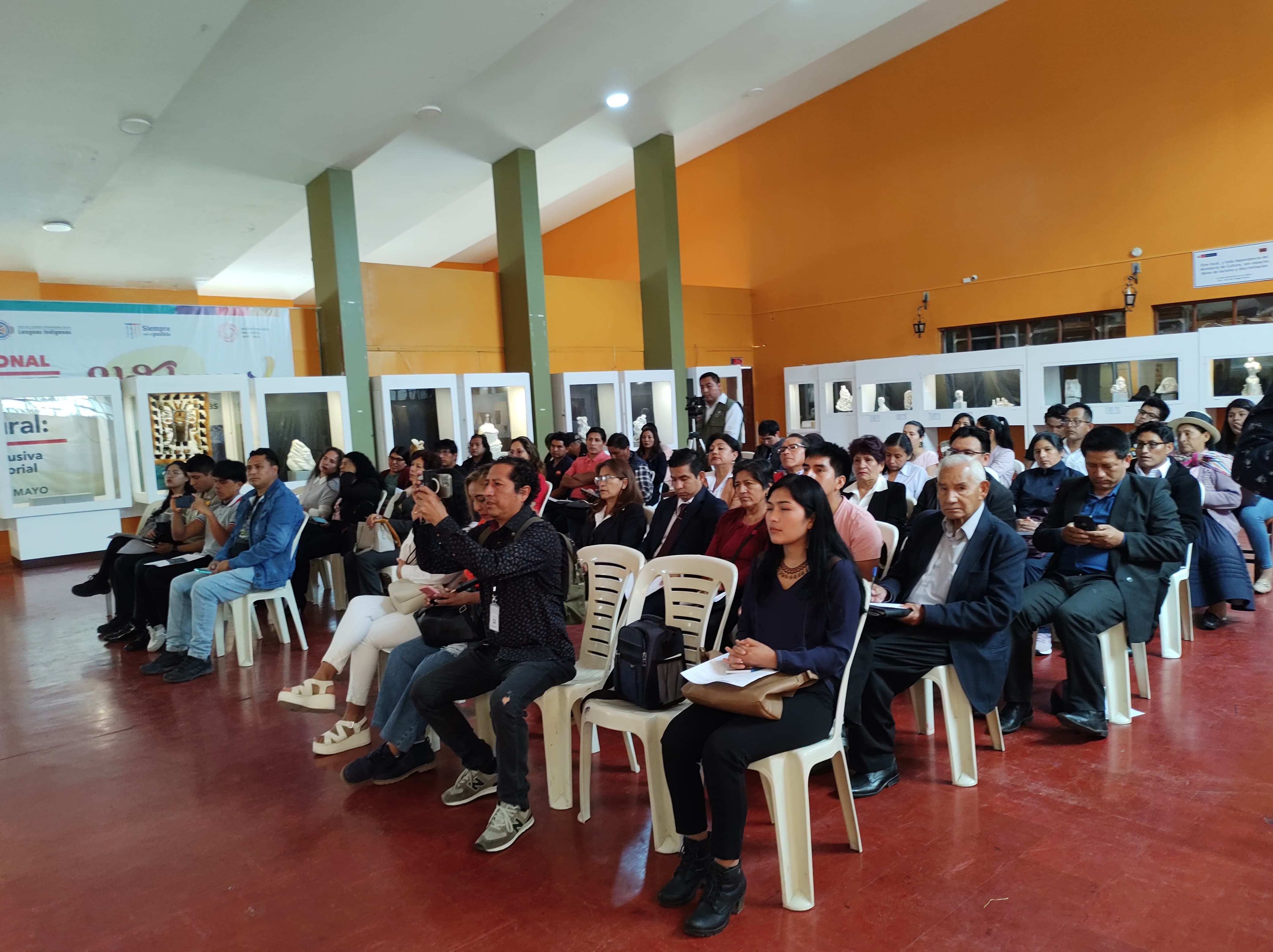 Ministerio de Cultura: Ayacucho será sede del 20. ° Curso de intérpretes y traductores de lenguas indígenas