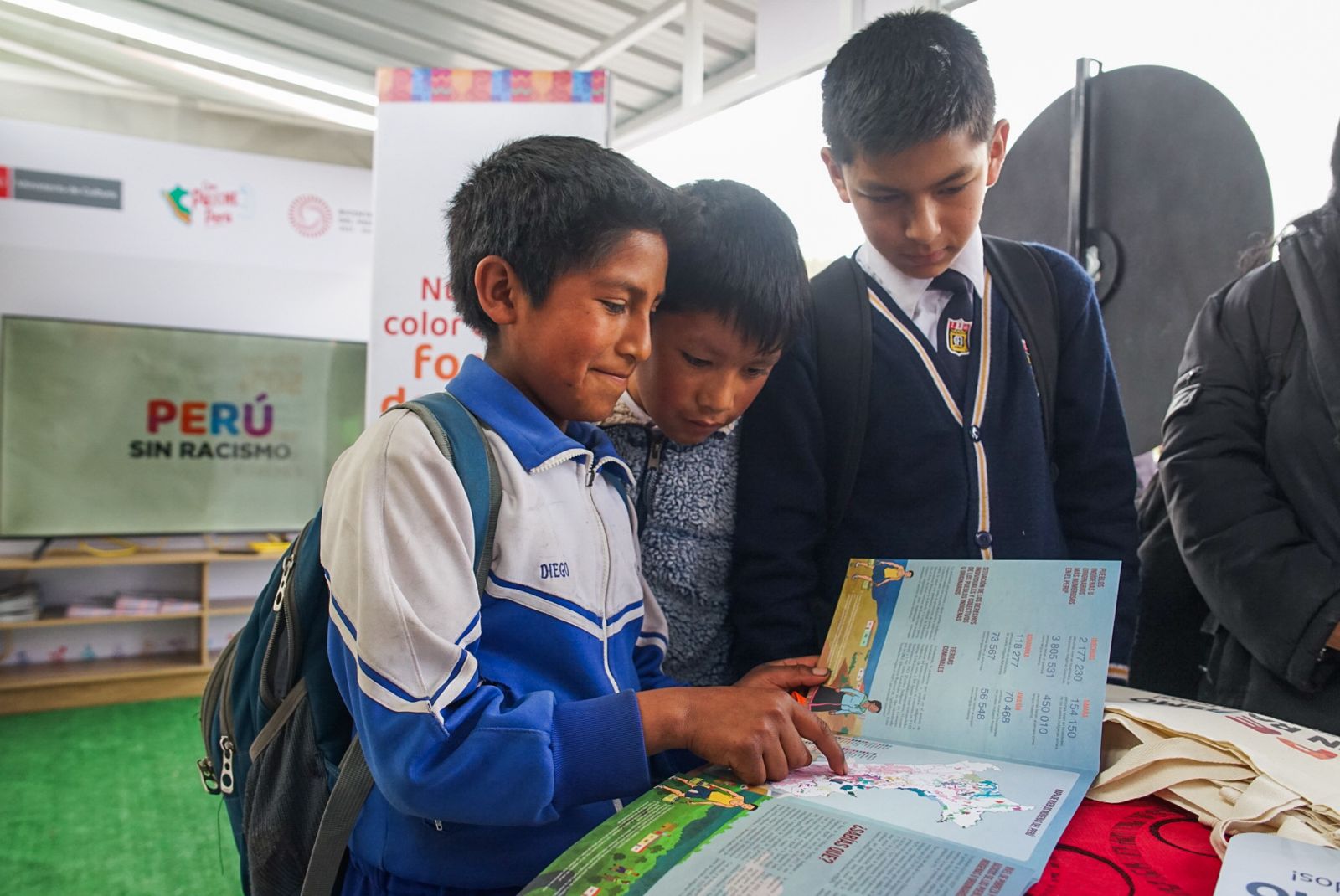 Ministerio de Cultura: Con juegos y dinámicas, la estrategia Perú sin Racismo se presenta en la 10º Feria Internacional del Libro de Cusco