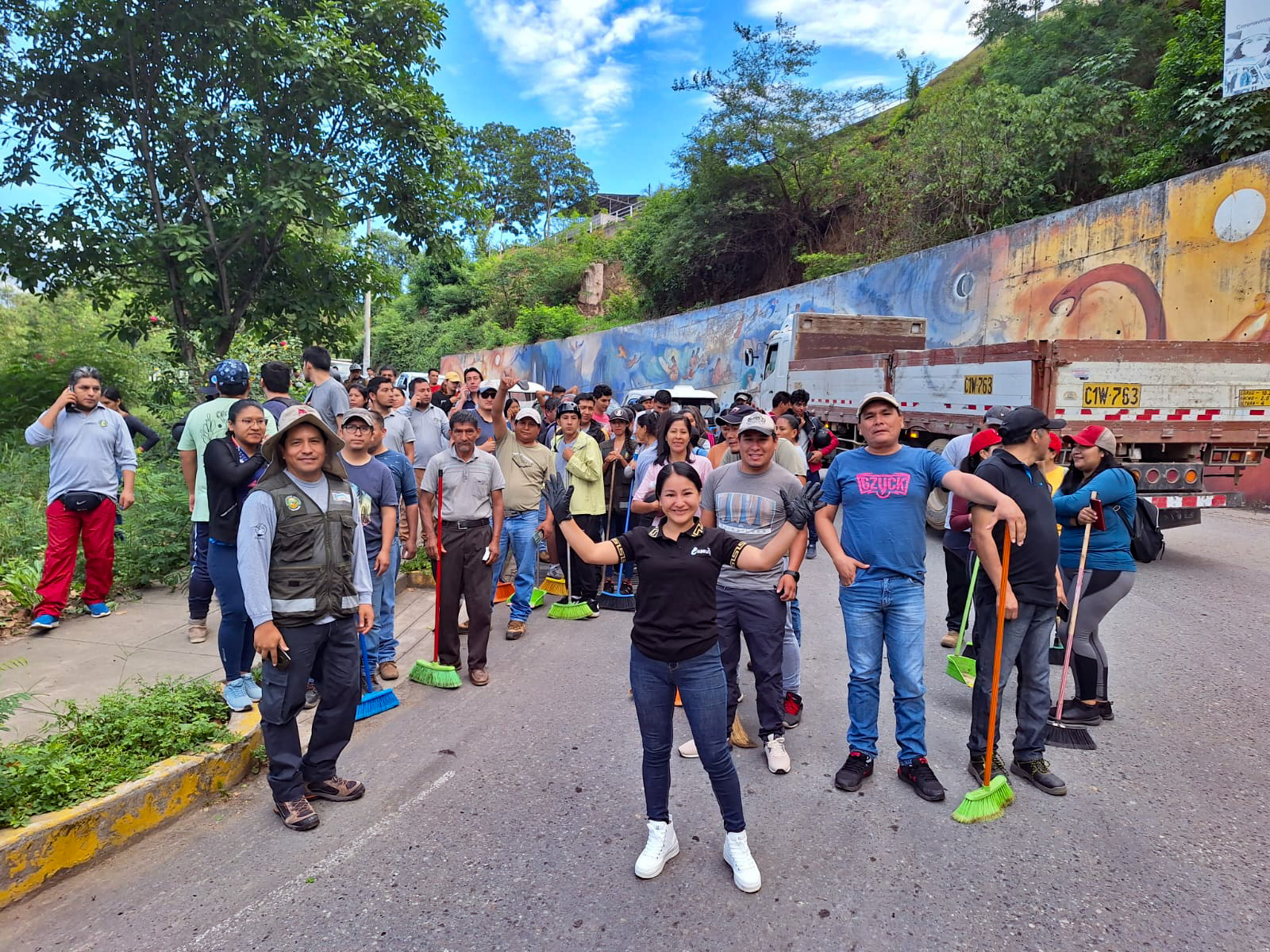 Campaña de limpieza en las arterias de la ciudad de Quillabamba