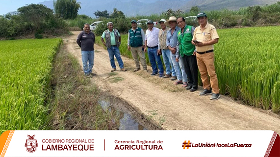 Se muestra a las diversas autoridades que participarón en dicha actividad.