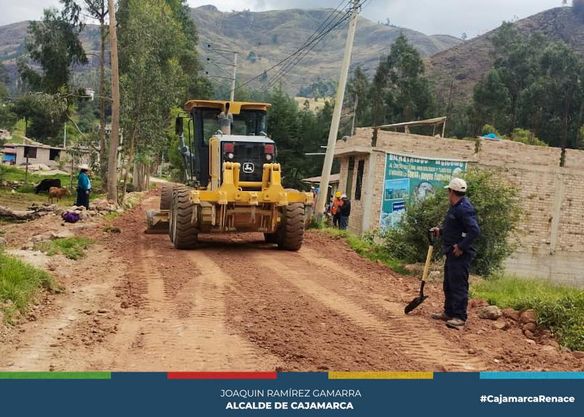 Seguimos mejorando las vías en nuestros centros poblados, estos trabajos no se han detenido y recorrerán todos los espacios de la provincia en beneficios de los cajamarquinos. En esta oportunidad, nuestra maquinaria amarilla viene realizando trabajos en el Centro Poblado Río Grande.