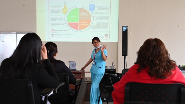 Fotografía tomada durante la exposición del taller