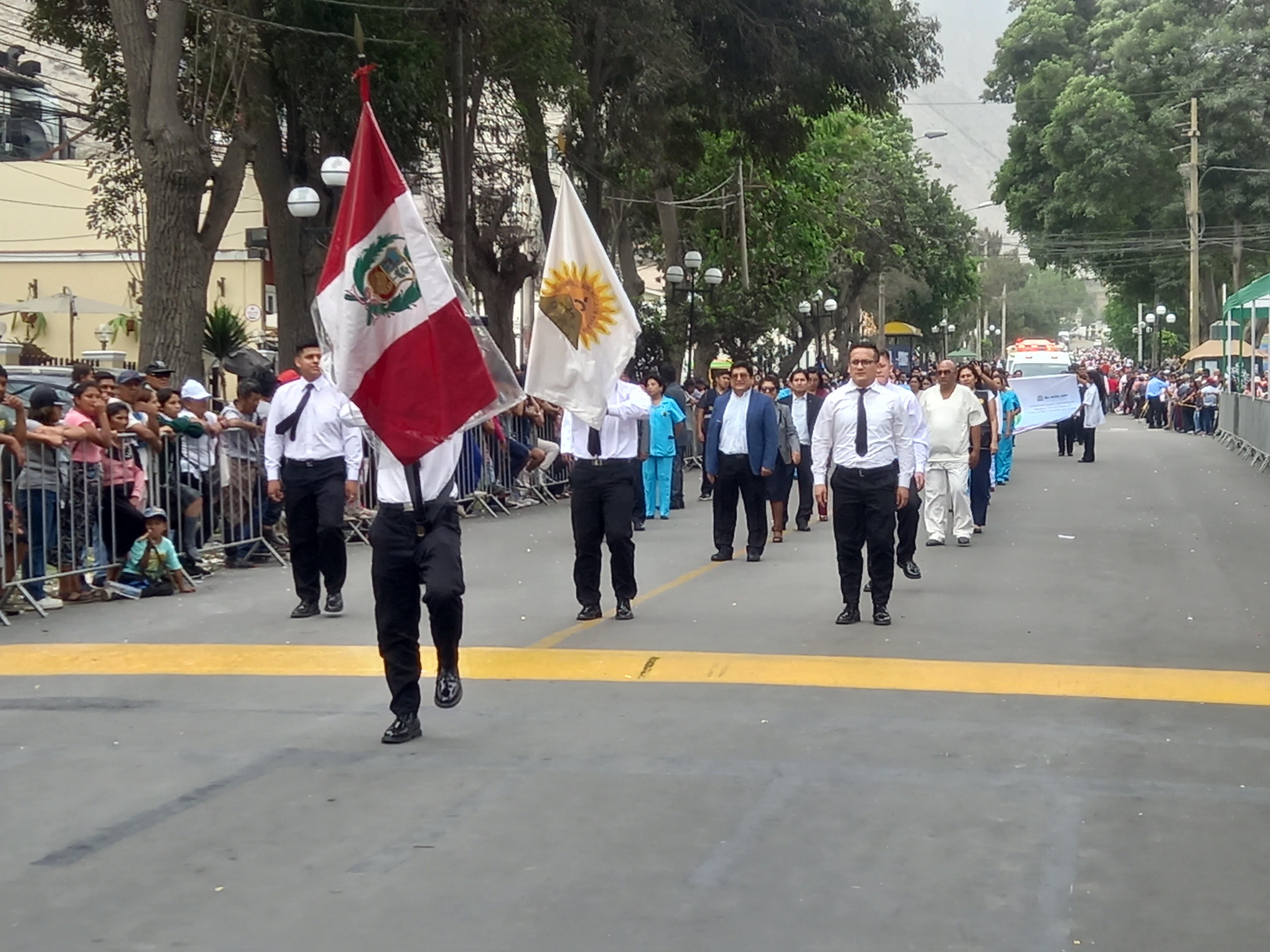 Desfile cívico escolar
