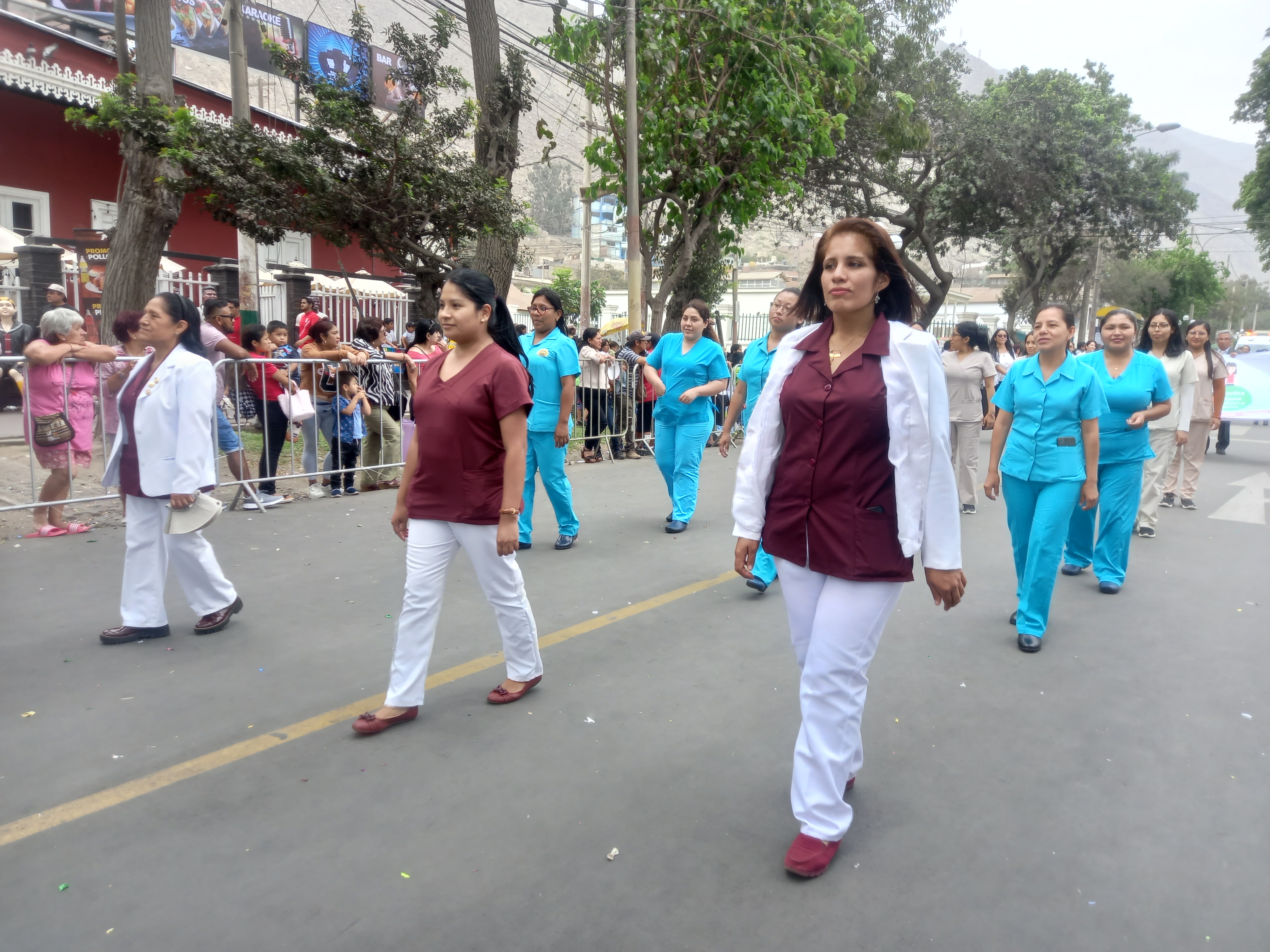 Desfile cívico escolar