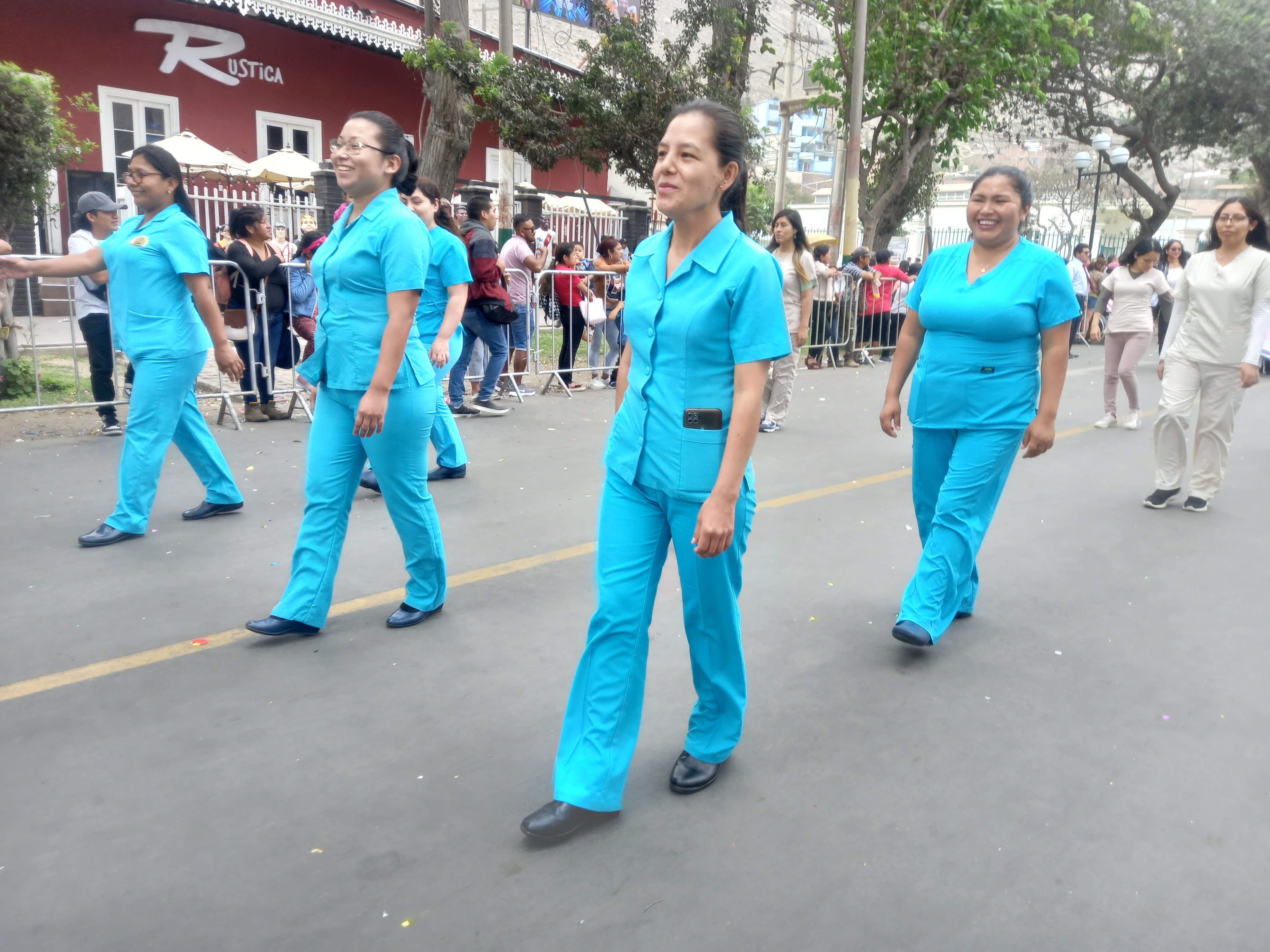 Desfile cívico escolar