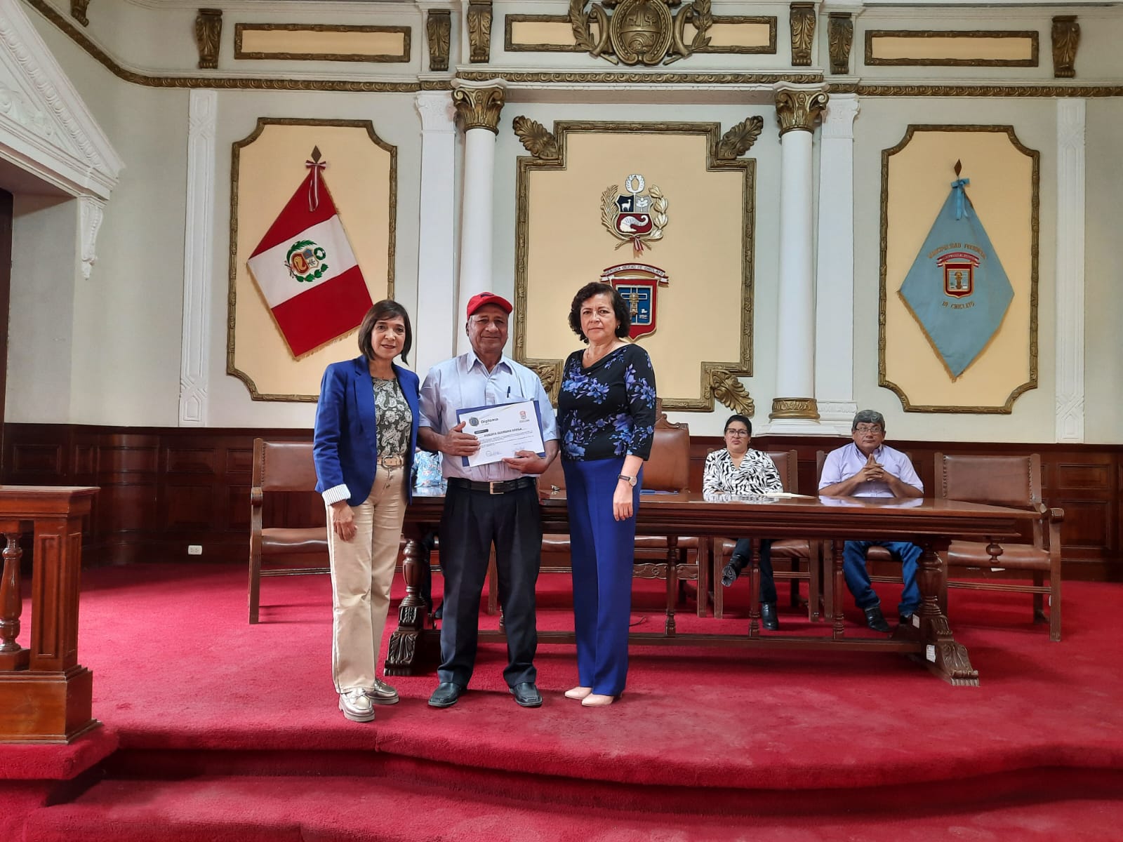 Homenaje a servidores por el Día del Trabajador Municipal