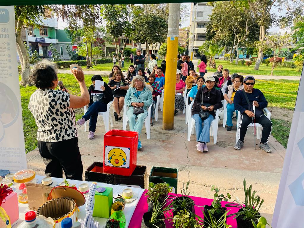 Vecinos se sumaron con entusiasmo a la "Educatón Ambiental" en la urbanización San Antonio