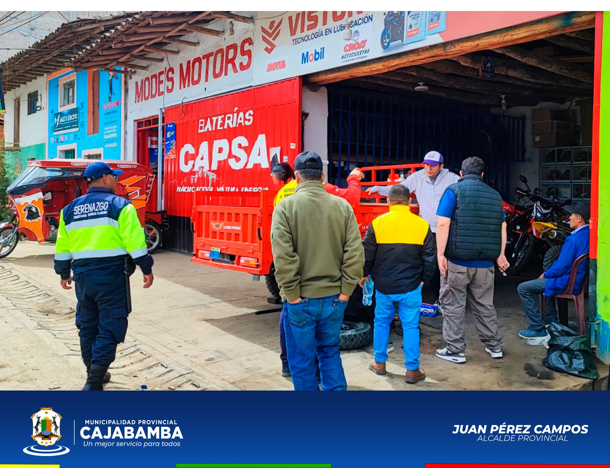 Desalojar a Comerciantes que Invadieron las Pistas y Veredas
