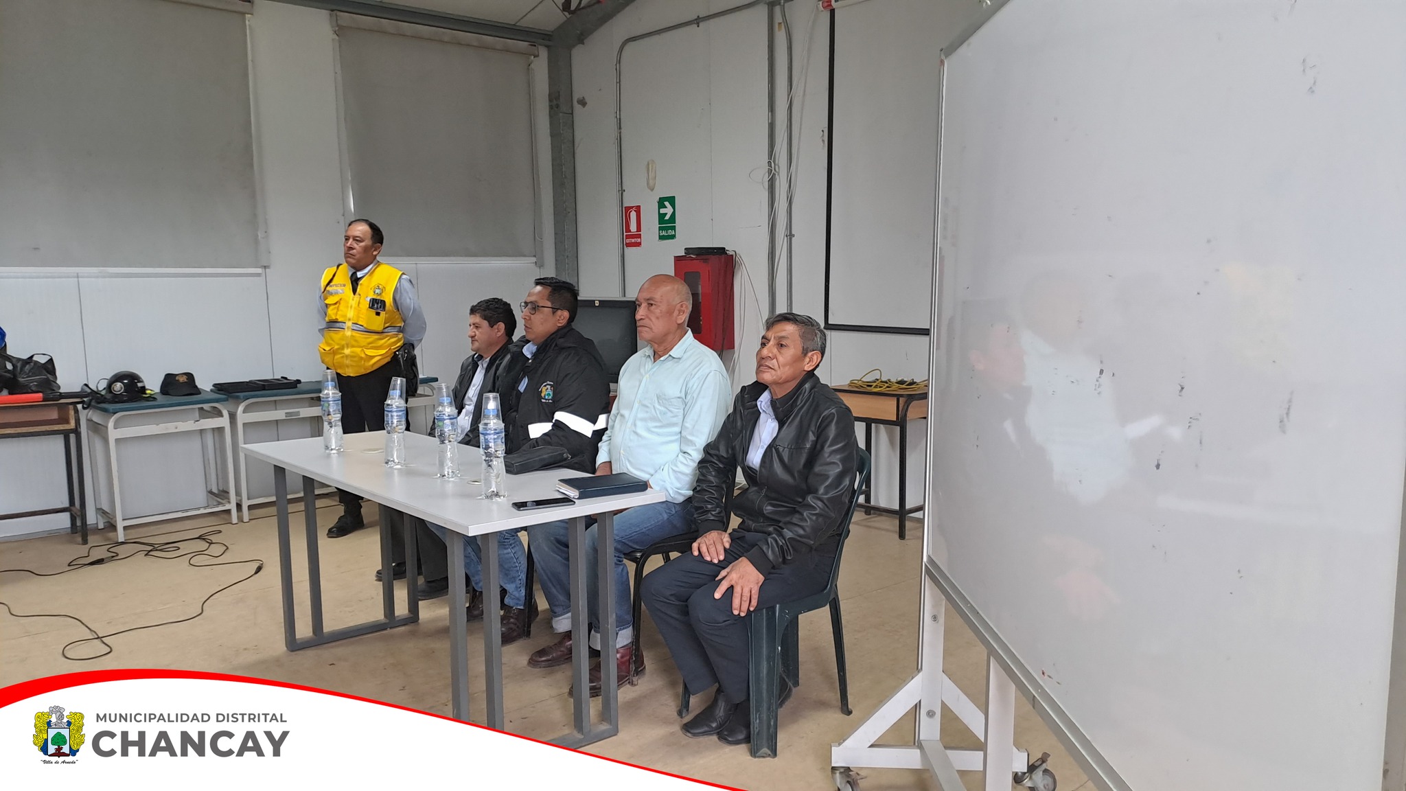 La charla dirigida por el abogado Christian Mendizábal, marca un compromiso de la Municipalidad de Chancay con la seguridad y educación de los estudiantes.