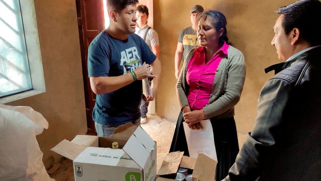 La Municipalidad Provincial de Cajamarca, a través de la subgerencia de Programas Sociales y Empadronamiento y la coordinación del Programa de Complementación Alimentaria (PCA), se complace en informar a la comunidad sobre la continuación de la entrega de alimentos a los diferentes comedores populares de Cajamarca. 
📌Esta iniciativa busca asegurar que los alimentos lleguen directamente a cada comedor, eliminando así gastos adicionales asociados al traslado de estos insumos esenciales. Esta acción impactará positivamente en aproximadamente 232 comedores, beneficiando a más de 1170 usuarios.
👉El alcalde provincial Joaquín Ramírez Gamarra, reafirma su compromiso con el bienestar de la comunidad. La política de la administración se centra en brindar un servicio más eficiente y directo a los usuarios de los comedores populares, quienes expresan su sincero agradecimiento por el continuo apoyo por parte de la comuna local. 
