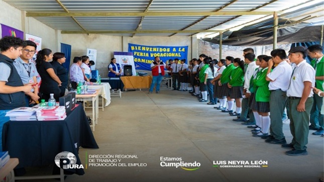 DRTPE Piura realizo con éxito Feria Vocacional en Salitral