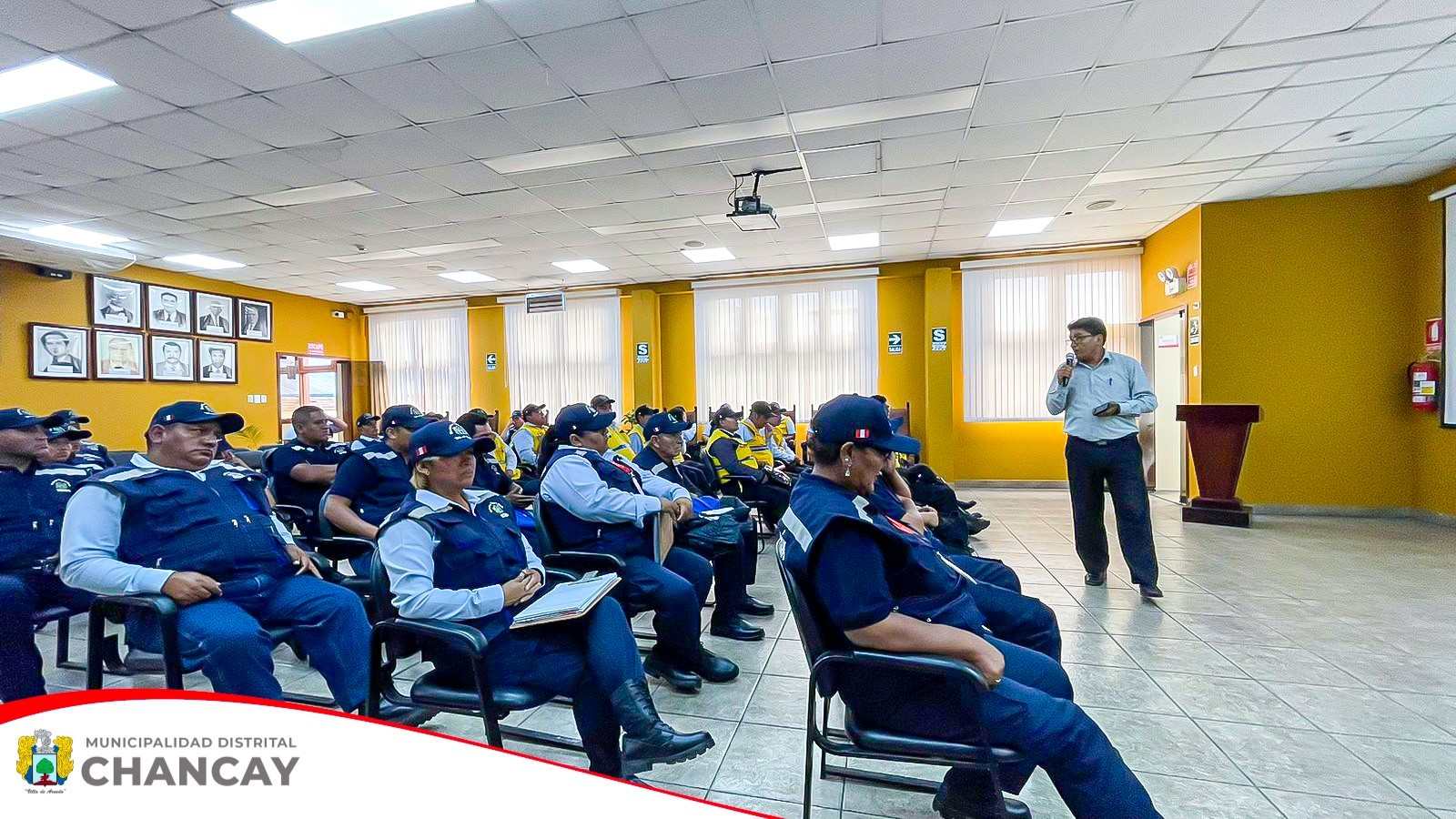La Gerencia de Seguridad Ciudadana de la Municipalidad Distrital de Chancay llevó a cabo una capacitación sobre el buen trato al público dirigida a todo el personal de Fiscalización e Inspectores.