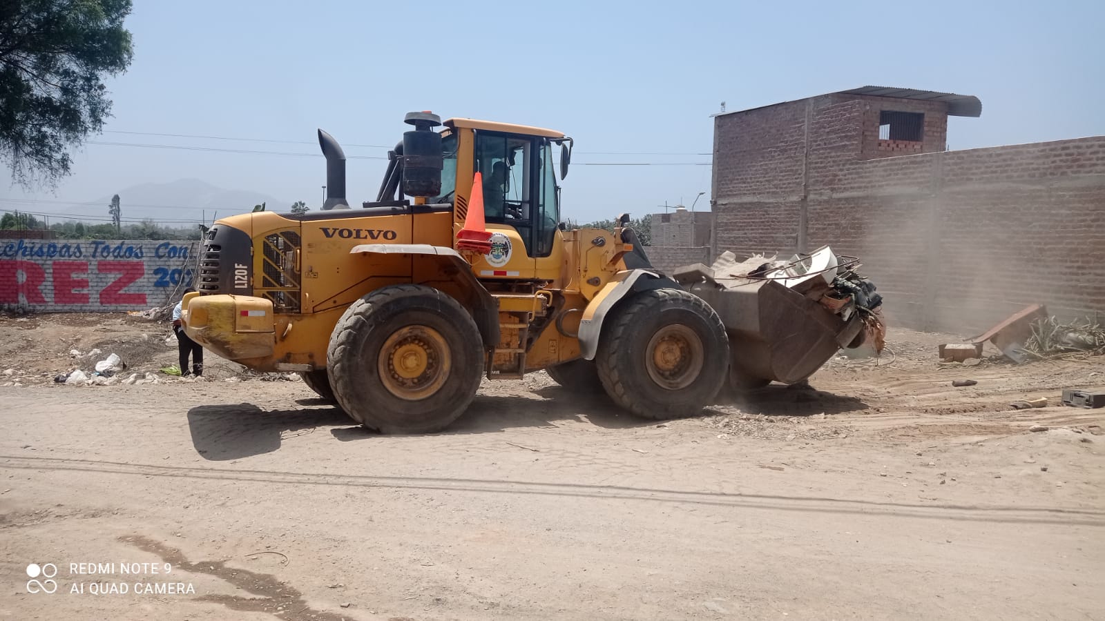 La campaña municipal "Techo Limpio" continuó su jornada de limpieza en el Centro Poblado Sacachispas