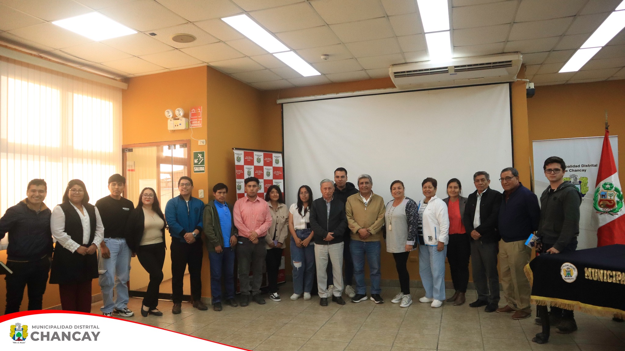 Representantes de la UNI se sumaron a una destacada exposición de investigación científica y políticas públicas en los gobiernos locales en el corazón de nuestro distrito.
