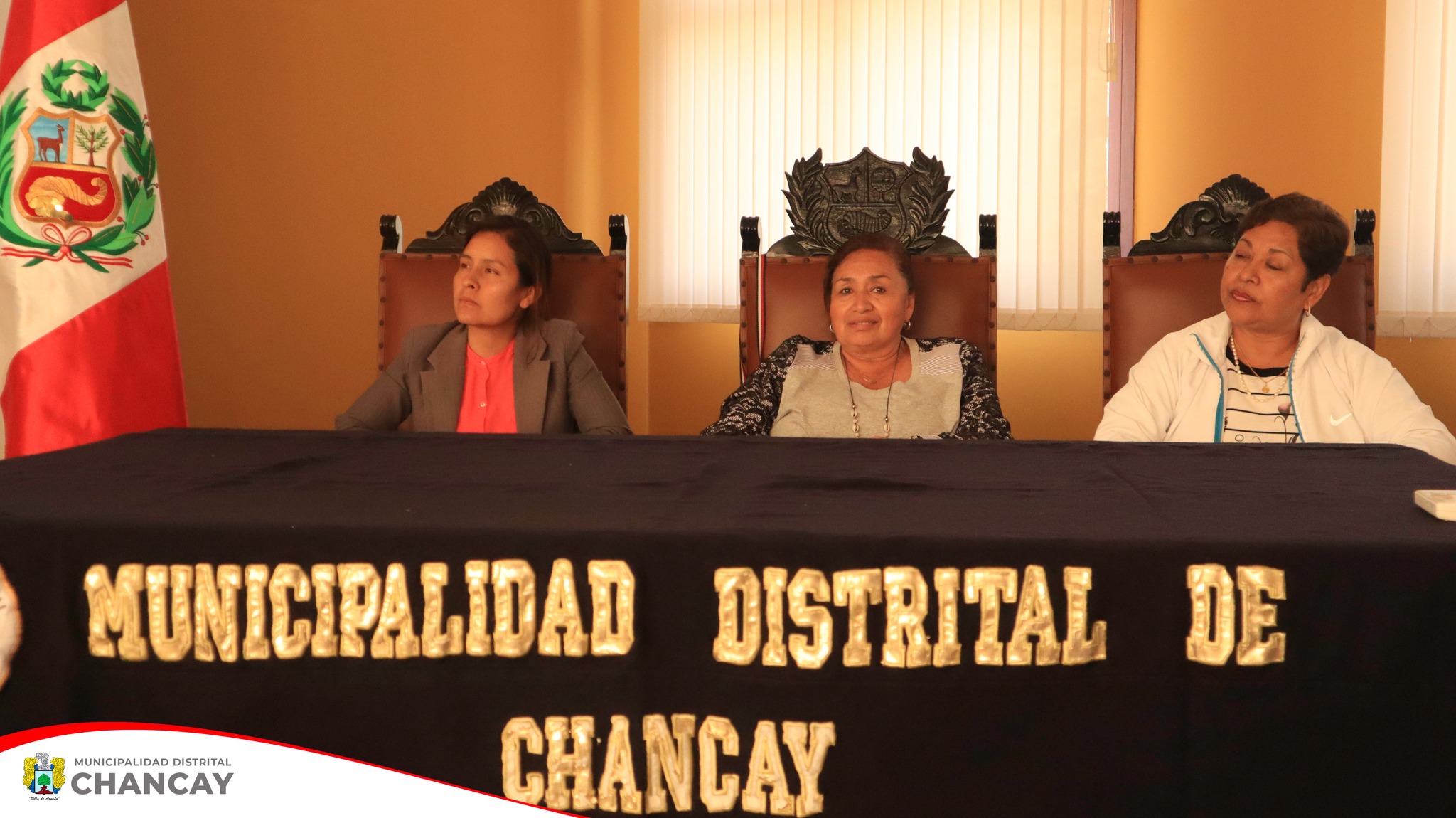 Representantes de la UNI se sumaron a una destacada exposición de investigación científica y políticas públicas en los gobiernos locales en el corazón de nuestro distrito.