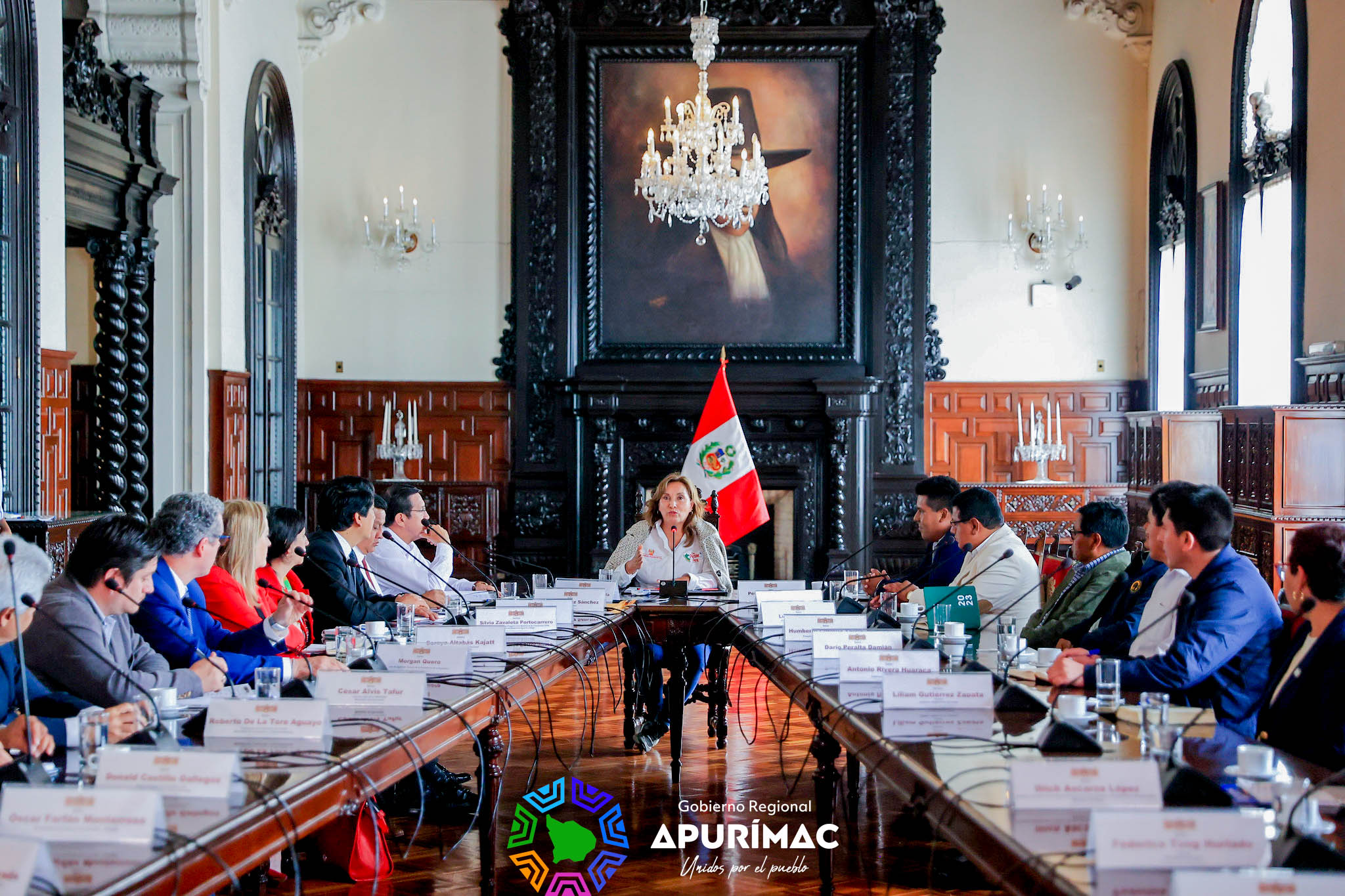 El gobernador regional Percy Godoy se reunió con la Presidenta de la República Dina Boluarte con la finalidad de impulsar el desarrollo de Apurímac