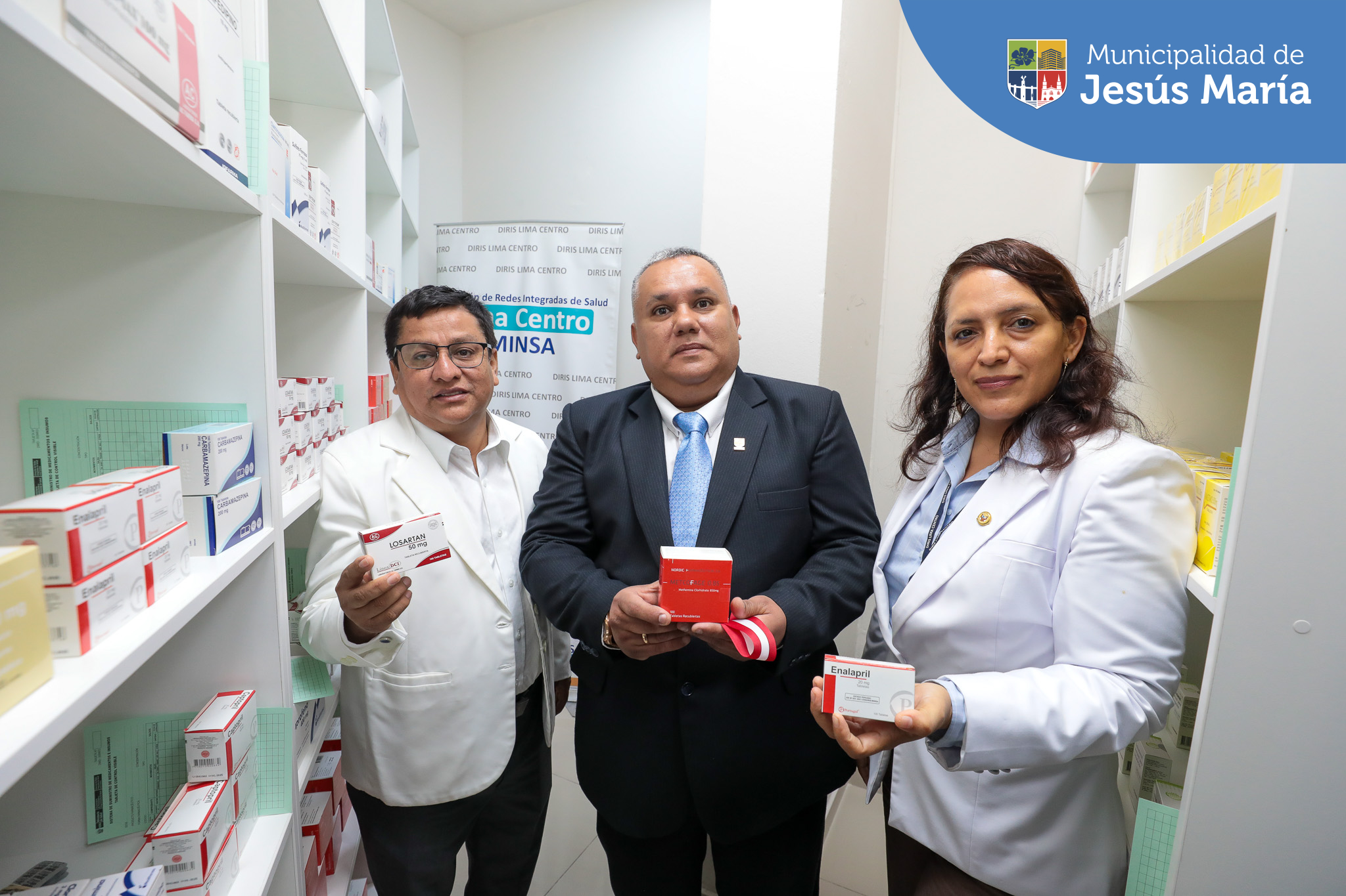 Gracias a las gestiones del alcalde Jesús Gálvez Olivares y en coordinación con el Ministerio de Salud, se realizó la inauguración de la primera Botica Municipal en Jesús María. La iniciativa beneficiará a más de 80 mil vecinos, brindándoles acceso a medicinas de calidad a precios justos. 💊
Los esperamos en nuestra Casa de la Juventud en 📍 Av. Horacio Urteaga cuadra 10 (de lunes a viernes de 8:00 am. 4:30 pm.)