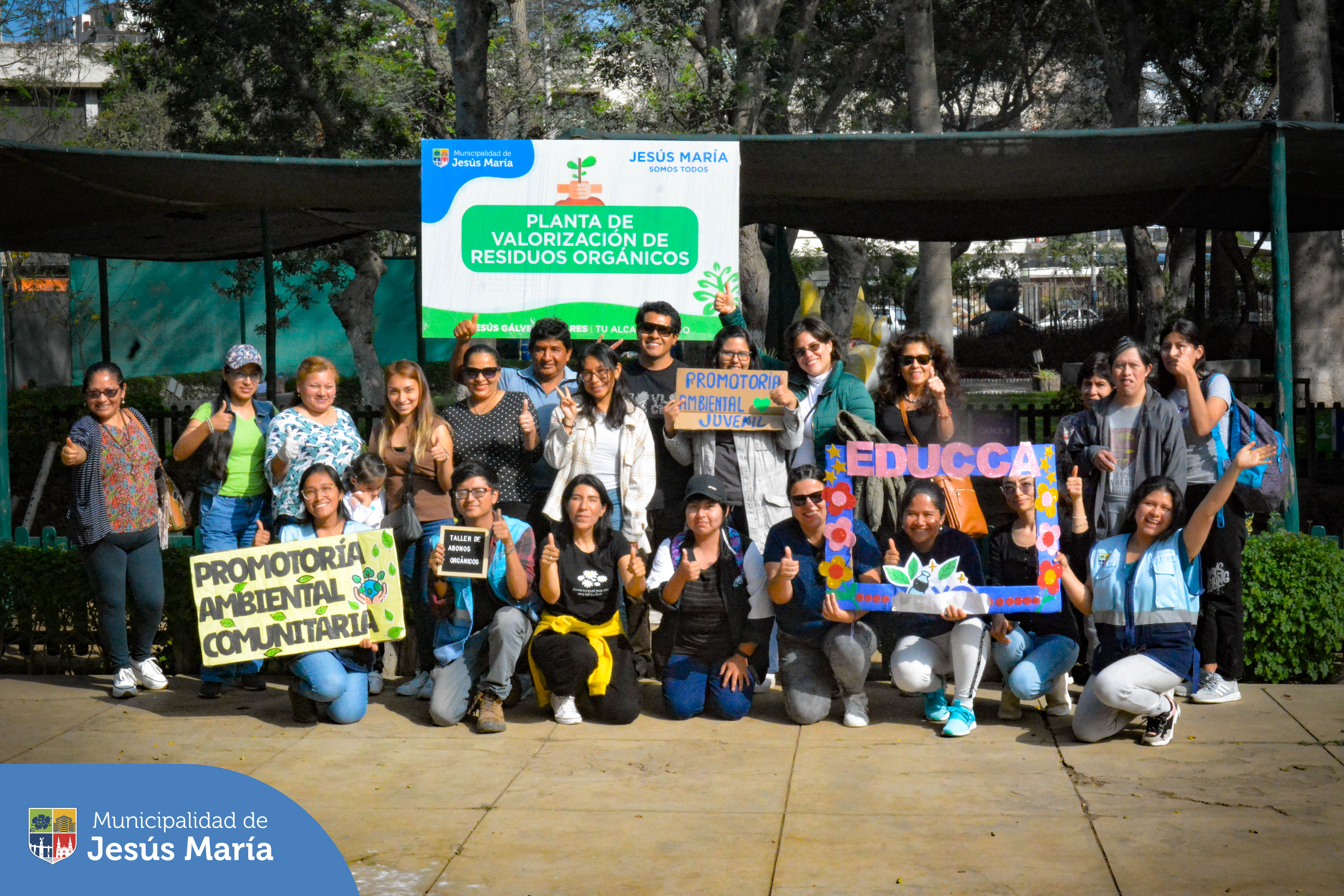 ¡Comprometidos con el cuidado del medio ambiente! 🌎

Nuestro maravilloso ♻️ Eco Parque fue el punto de encuentro para el taller gratuito de elaboración de abonos naturales. 🌱

Para más actividades que promueven un futuro más sostenible, llámanos 📱940410958.
