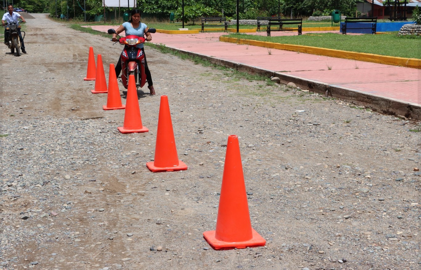 EXAMEN TEORICO Y PRACTICO PARA LA OBTENCION DE LICENCIA DE CONDUCIR