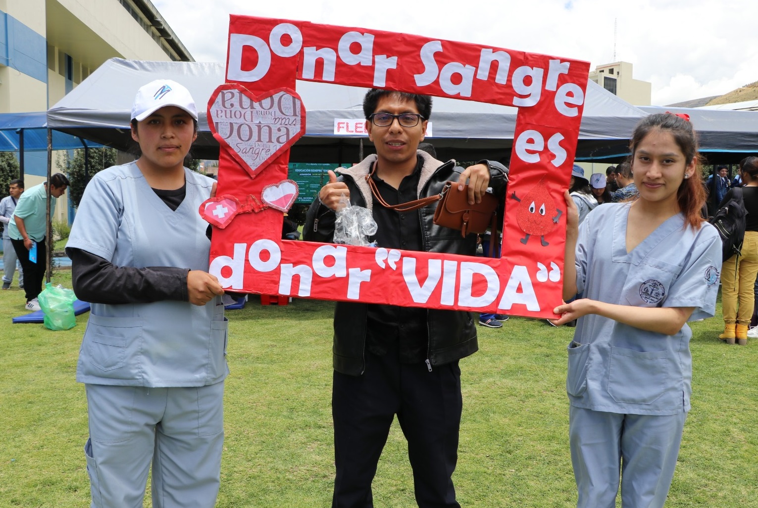 EsSalud Junín recolecta 100 unidades de sangre en campaña de donación