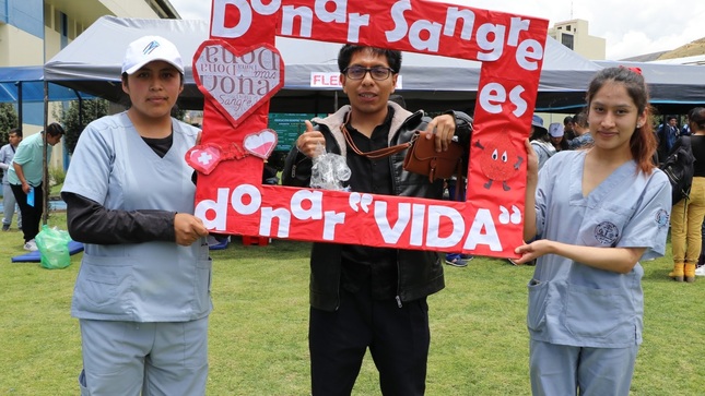 EsSalud Junín recolecta 100 unidades de sangre en campaña de donación
