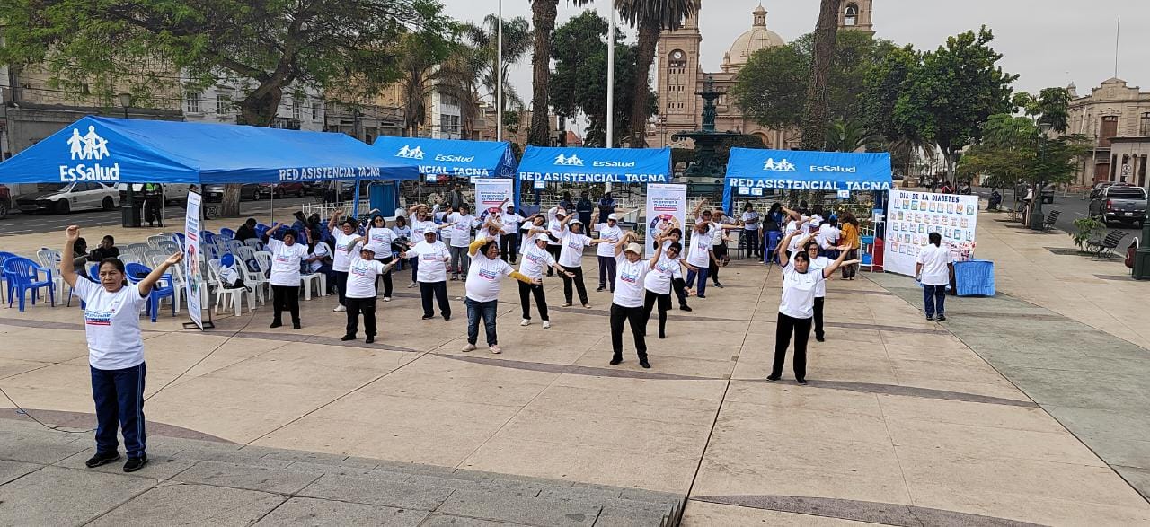 EsSalud Tacna brinda más de 250 atenciones en campaña médica por el Día Mundial contra la Diabetes