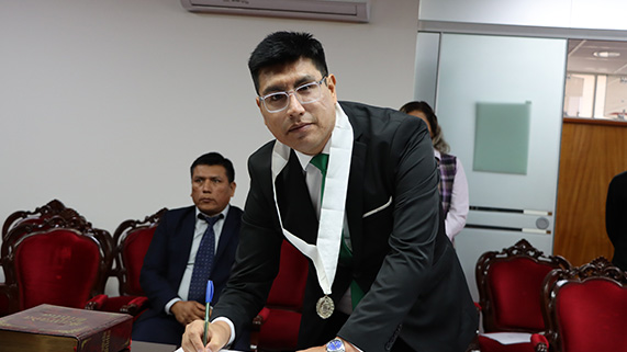 Abogado José Luis Mucha Salazar juró como Juez Supernumerario del Juzgado Penal Colegiado Transitorio Subespecializado en Delitos de Violencia contra la Mujer del Callao