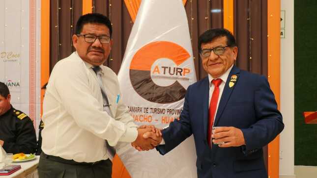 ALCALDE DE HUAURA, JUAN JOSÉ REAÑO ANTÚNEZ PARTICIPA DE JURAMENTACIÓN DE LA CÁMARA DE TURISMO PROVINCIAL HUACHO - HUAURA (CATURP)