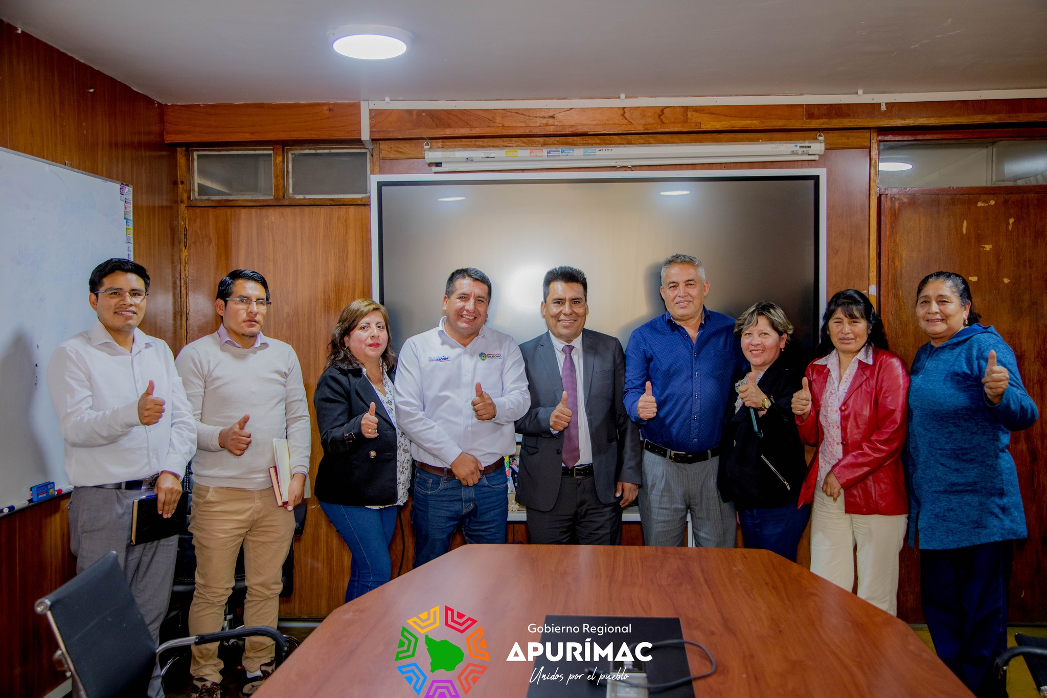 Gobernador Percy Godoy y alcalde de San Jerónimo unen esfuerzos para impulsar proyecto de infraestructuras educativas