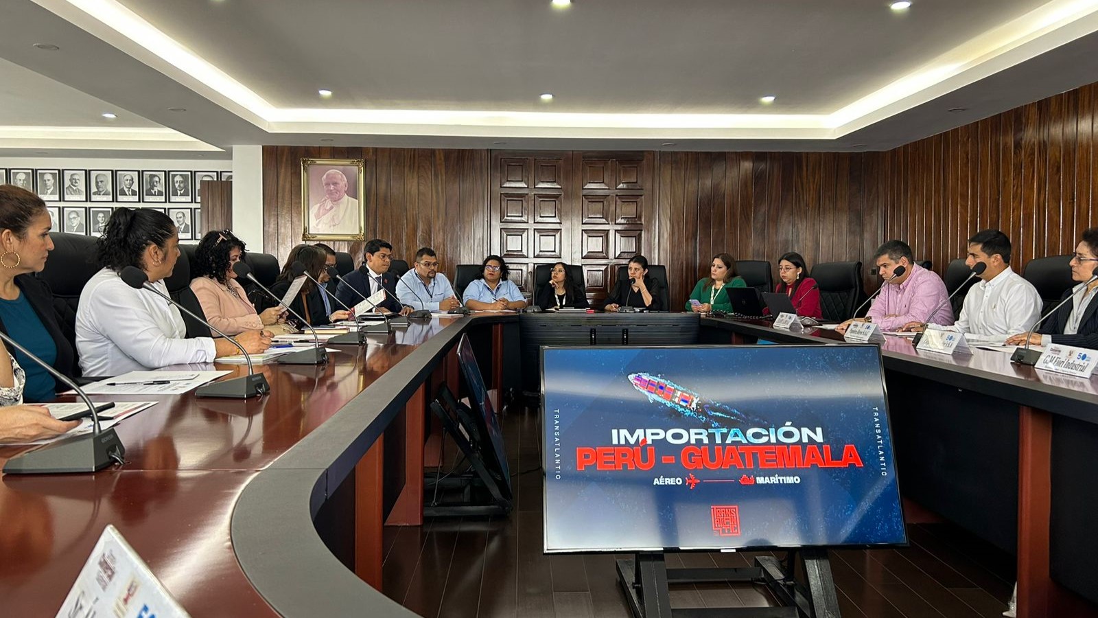 La Embajada del Perú en el país impulsa el lanzamiento de la Cámara de Comercio Guatemala-Perú.