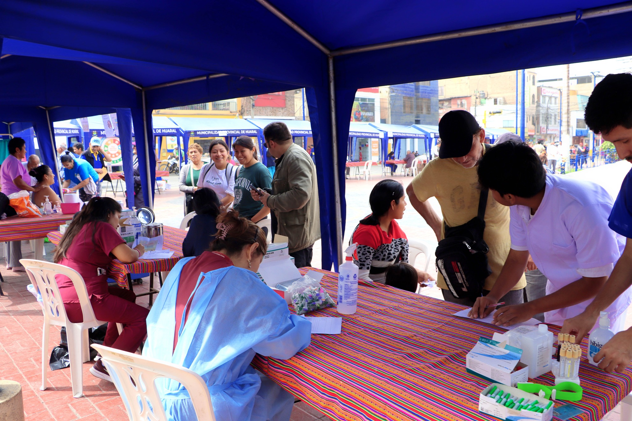 MPH desarrolló su campaña de atención gratuita en salud en nuestra Plaza de Armas