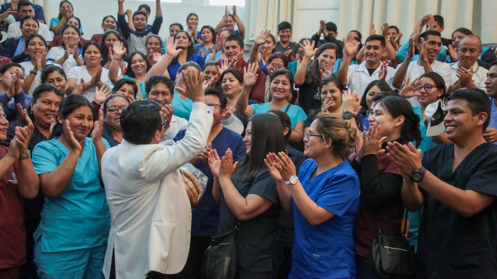 Personal de salud apoya gestión del ministro César Vásquez 