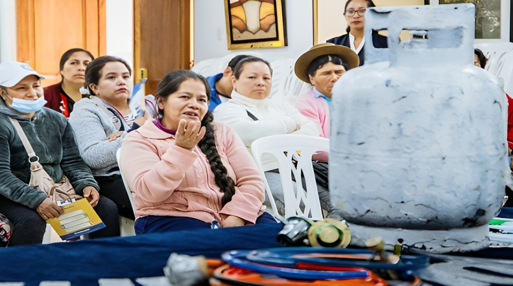 CHARLA SOBRE EL MANEJO DEL GLP POR OSINERGMIN