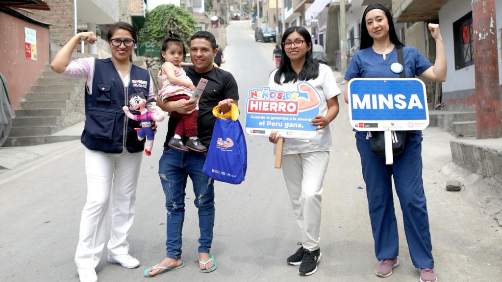 Lima norte: brigadas itinerantes realizan visitas domiciliarias para prevenir y controlar la anemia en niñas y niños menores de 36 meses