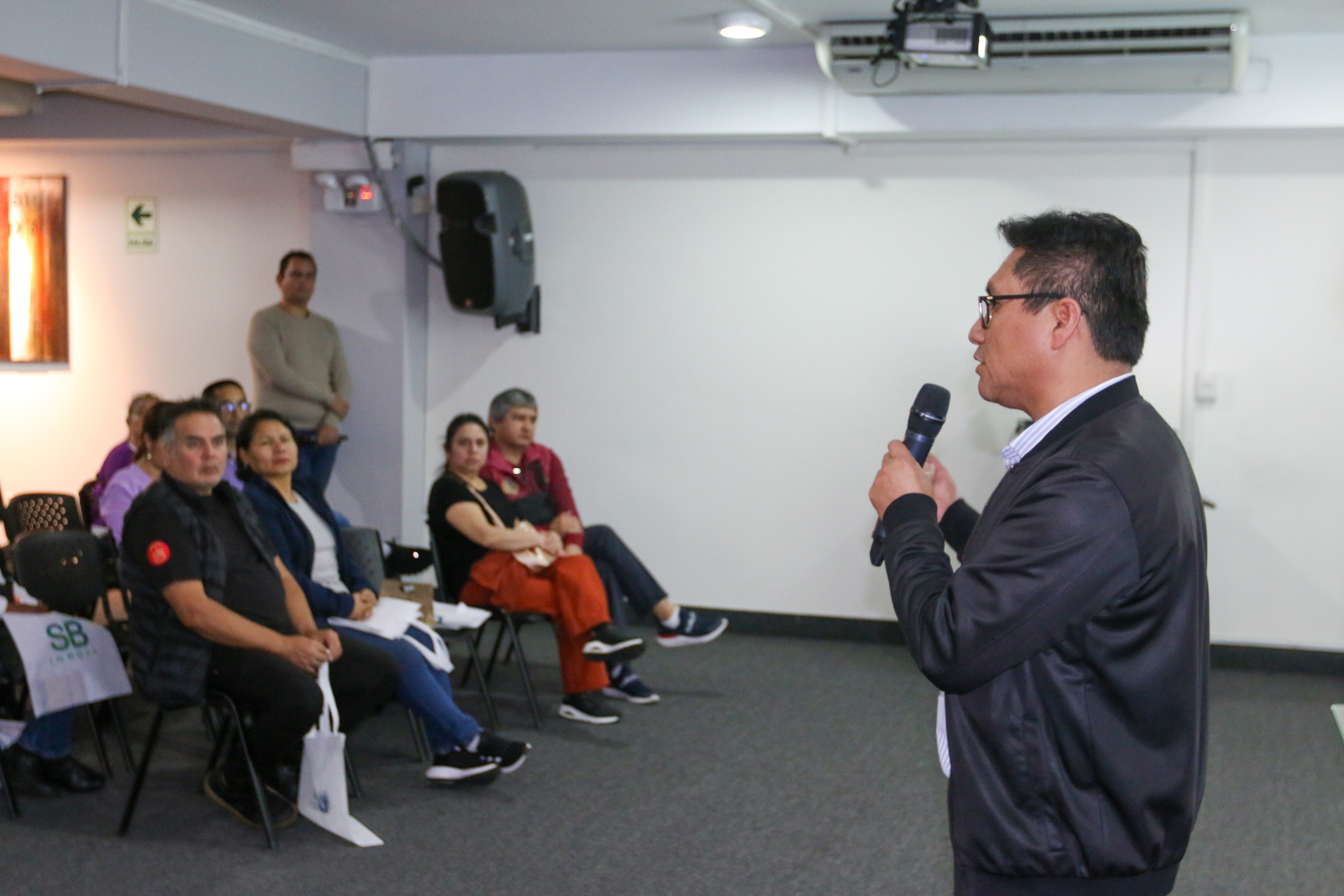 Charla para emprendedores y empresarios