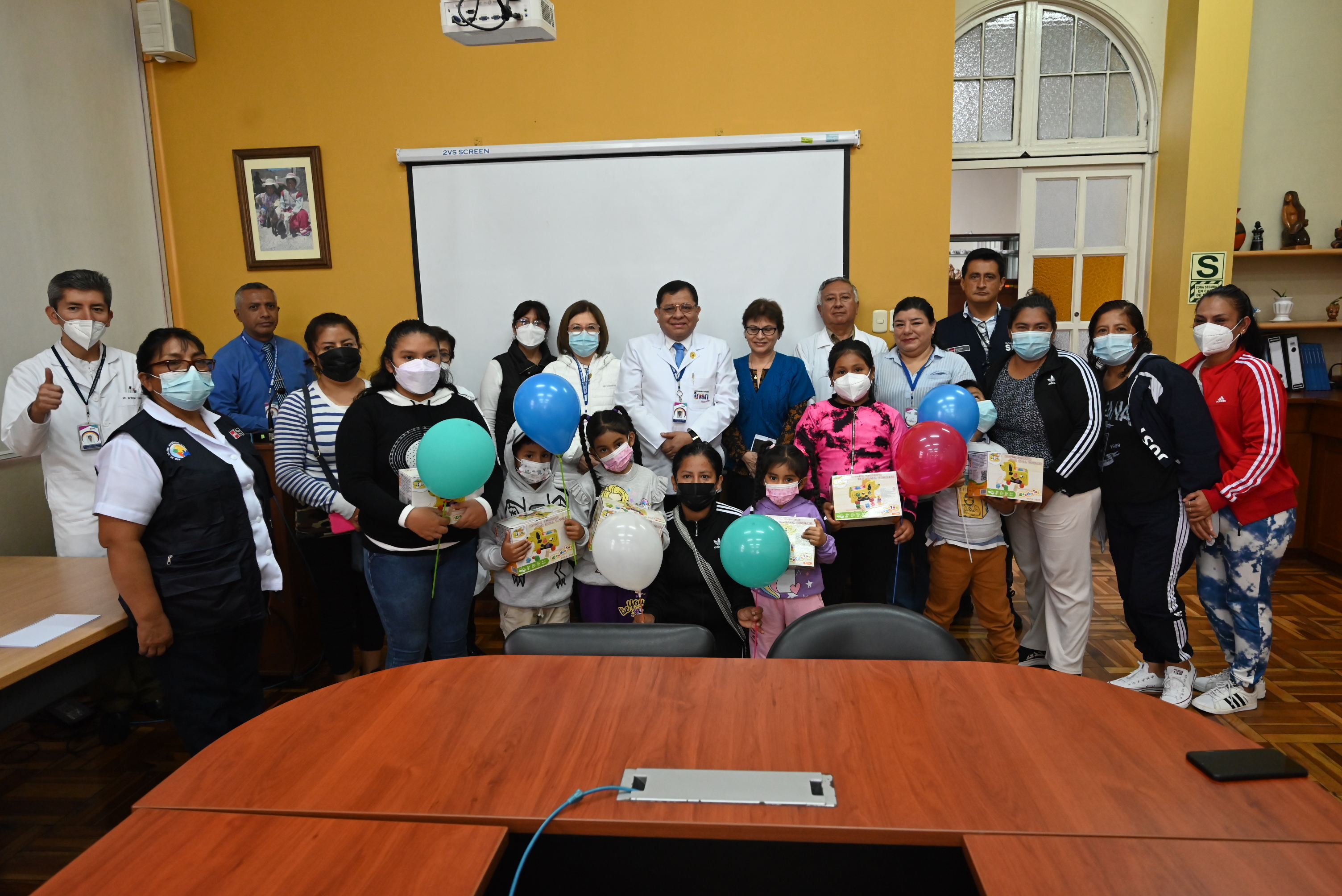 Minsa brinda atención especializada a niños contaminados en Huarmey