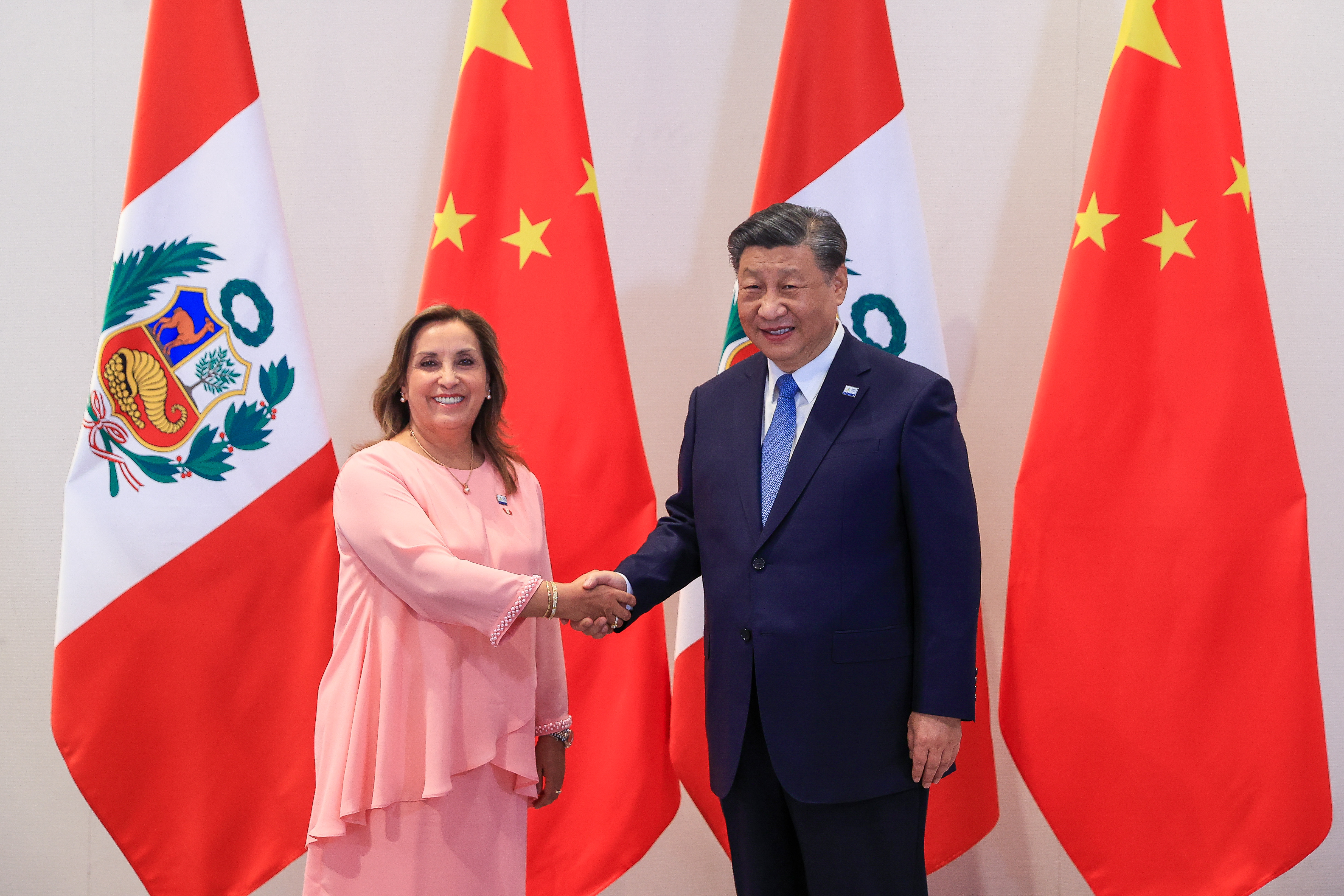 Perú y China buscarán impulsar inversiones y el comercio bilateral