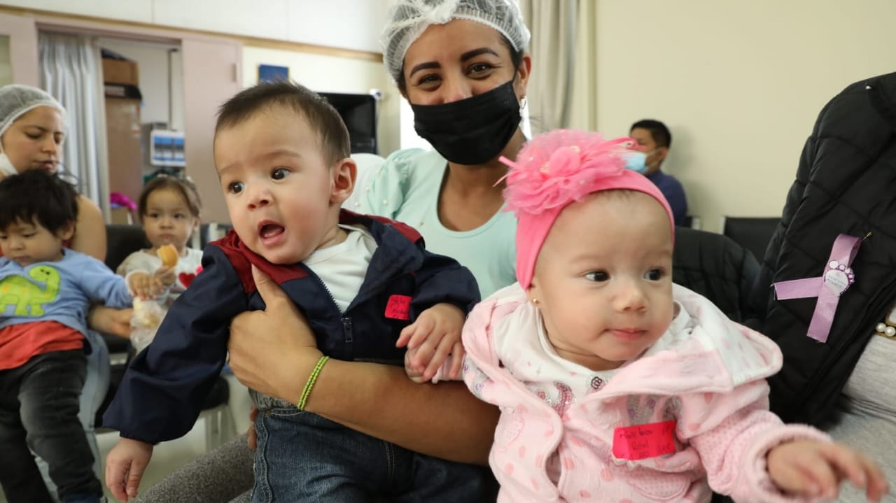 Más de 2100 niños nacen prematuros en el Instituto Nacional Materno Perinatal