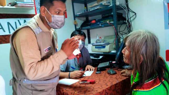 Ucayali: Pueblos indígenas u originarios Ashaninka, Asheninka y Shipibo-Konibo acceden a servicios del Estado en sus lenguas maternas