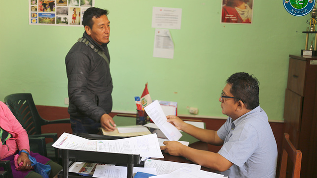 Comisiones son atendidos por el director de UGEL Ayabaca