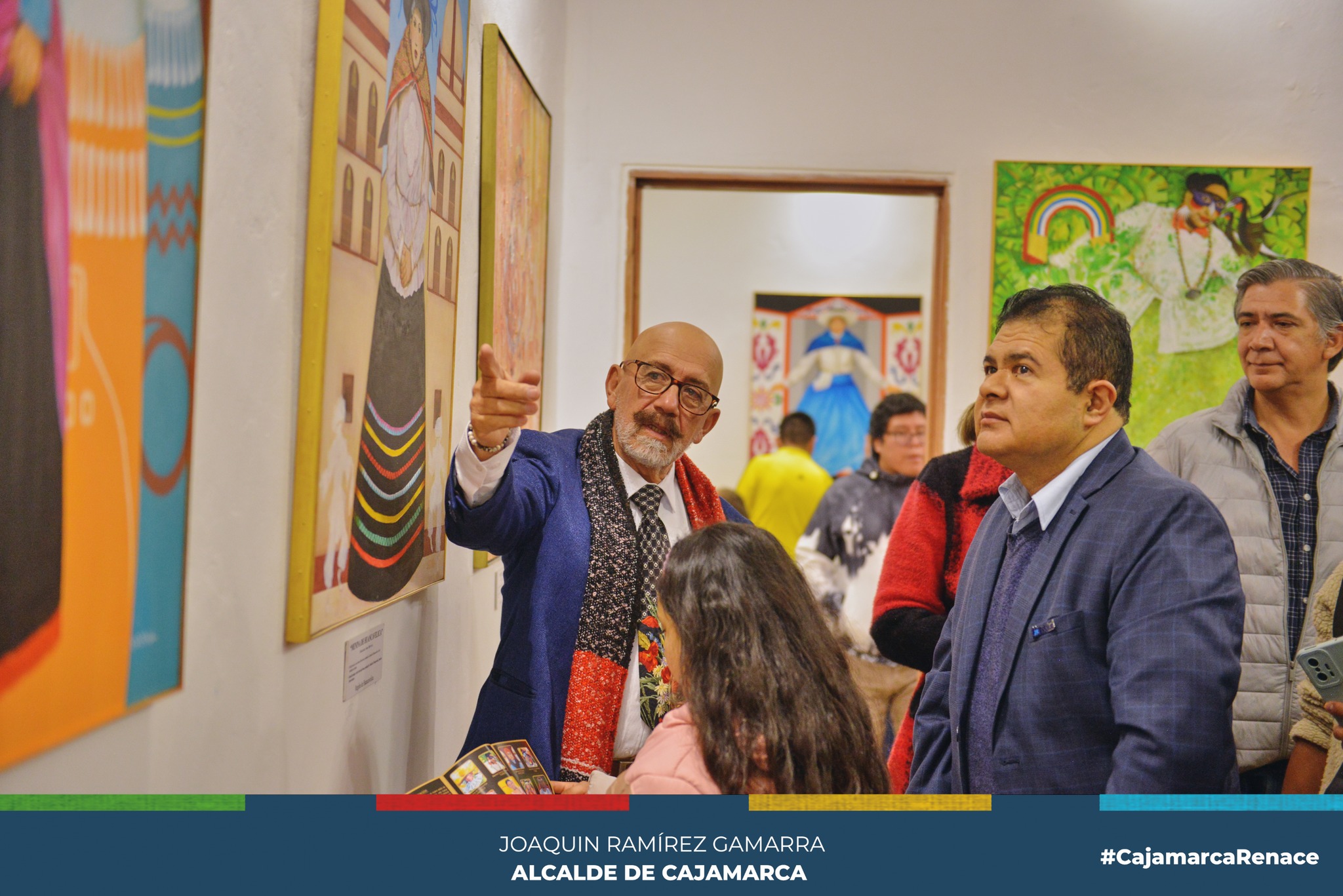 La muestra pictórica del reconocido artista cajabambino Genaro Urbina se inauguró ayer en el Centro Cultural Miguel Espinach, y podrá ser visitada en este lugar, hasta el día 14 de diciembre.
🔎La exposición pictórica refleja el color y alegría del Perú, cabe señalar que las obras fueron pintadas por el artista en París.🖼