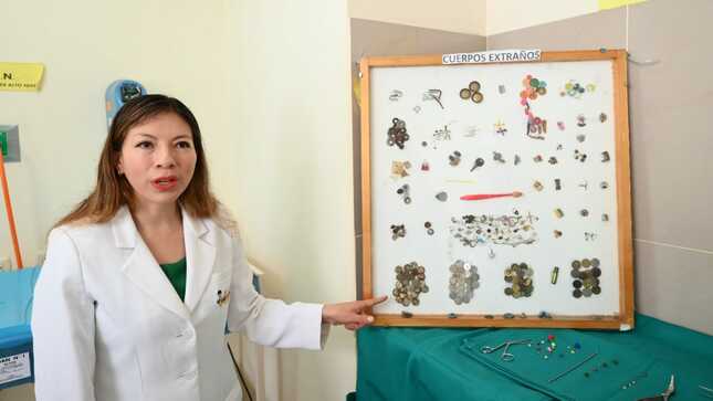 Monedas, llaves, cepillo de dientes son encontrados en cuerpos de niños