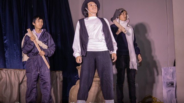 Taller de teatro de la UNHEVAL cautiva con una puesta en escena inolvidable